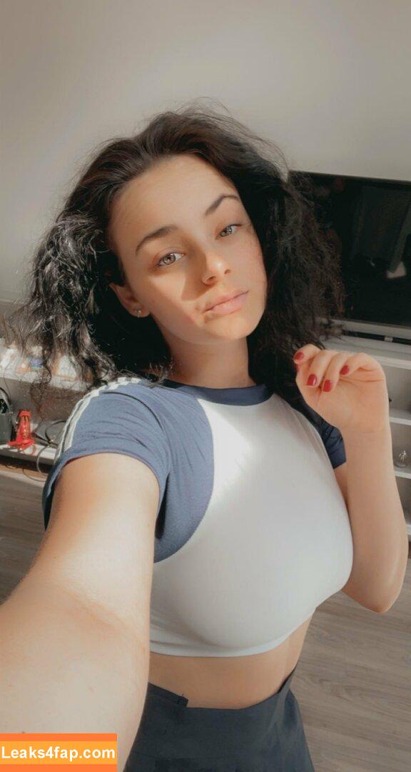 tiffanybabe02 / tiffany.babe01 leaked photo photo #0291