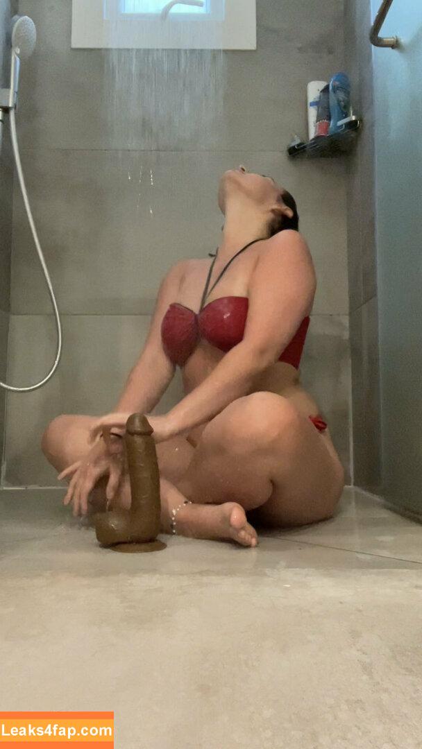 tiffanybabe02 / tiffany.babe01 leaked photo photo #0341