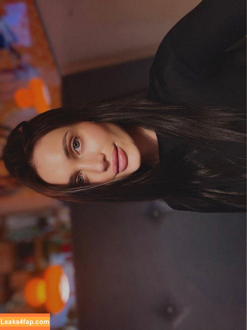 tiiinaalooy /  leaked photo photo #0019