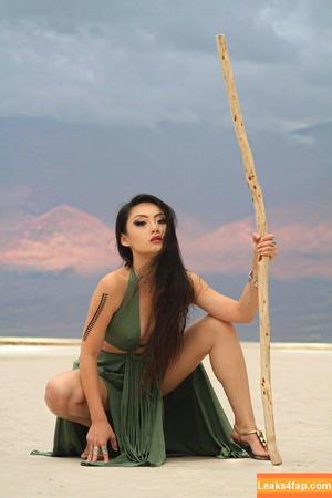 Tina Guo фото #0002