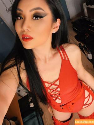 Tina Guo photo #0045