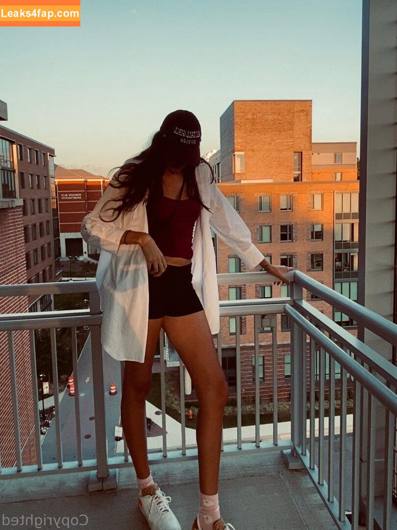 tina_miragefree /  leaked photo photo #0001