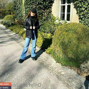 tina_t photo #0077