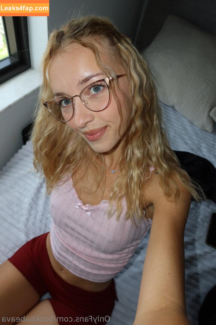 tinabellee / bookbabeava / booktokava / tianabellee leaked photo photo #0004