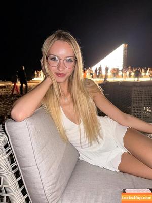 tinabellee photo #0040