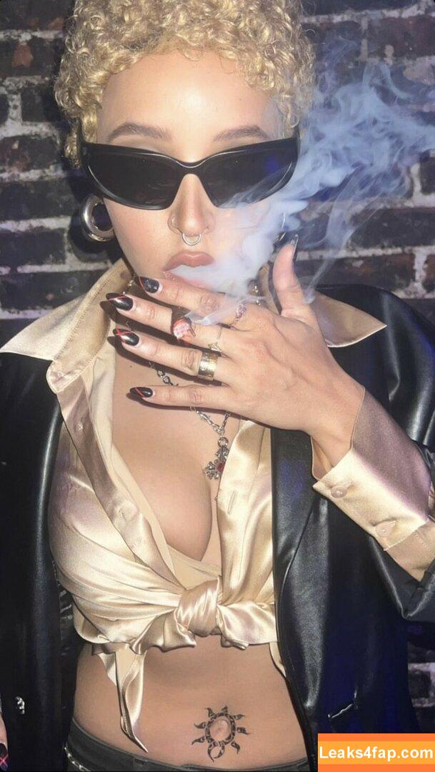 Tinashe / https: / slimred_20 / tinashenow leaked photo photo #0059