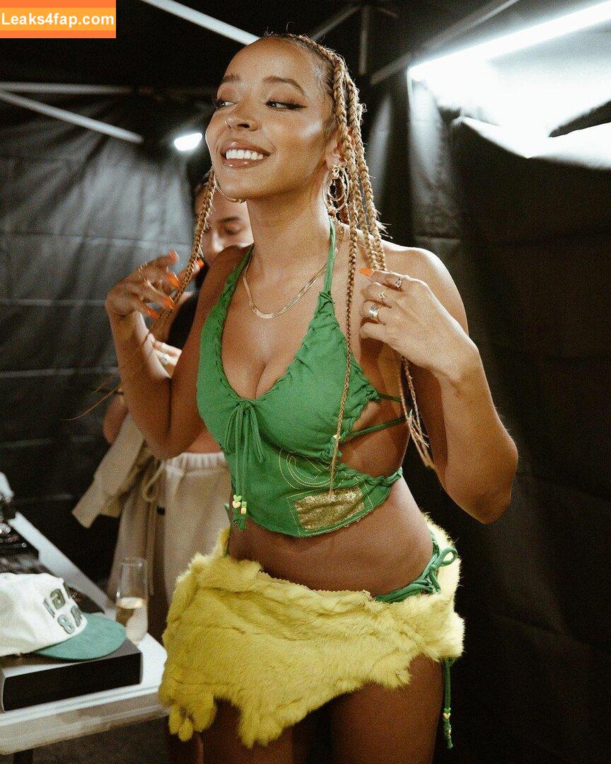 Tinashe / https: / slimred_20 / tinashenow leaked photo photo #0179