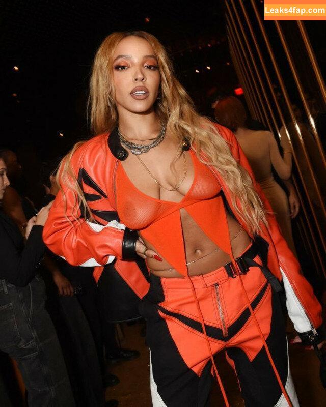 Tinashe / https: / slimred_20 / tinashenow leaked photo photo #0244