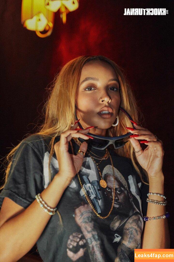 Tinashe / https: / slimred_20 / tinashenow leaked photo photo #0272