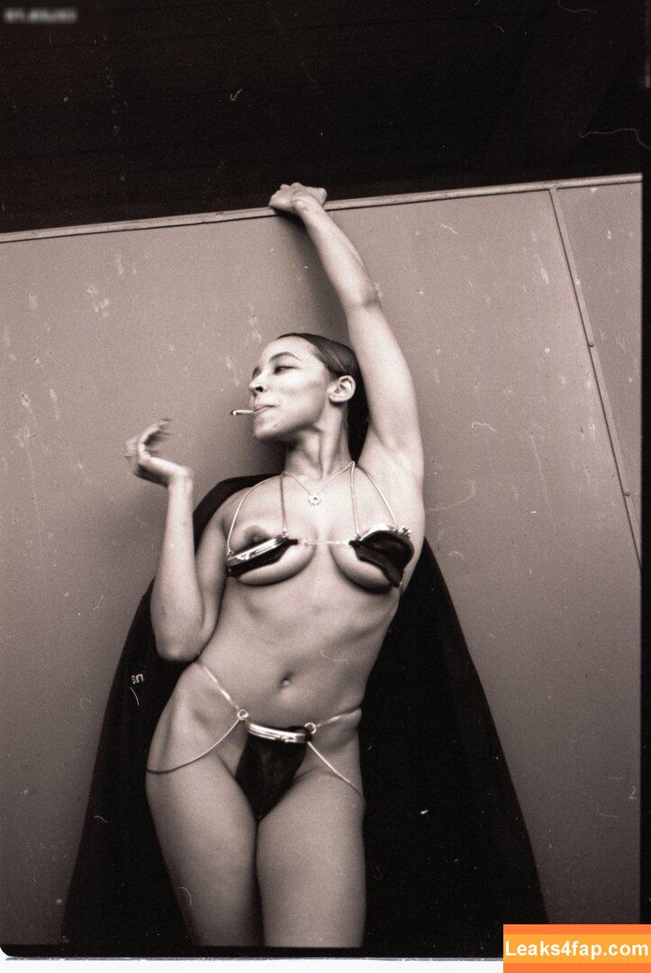 Tinashe / https: / slimred_20 / tinashenow leaked photo photo #0511