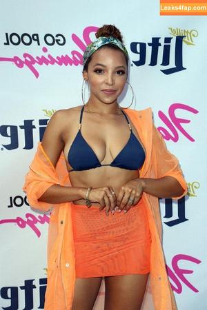 Tinashe photo #0050