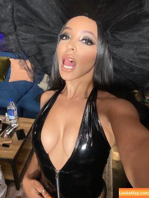 Tinashe photo #0052
