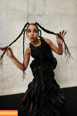 Tinashe photo #0146