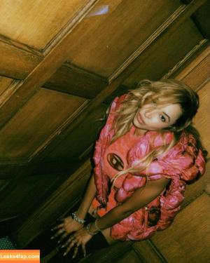 Tinashe photo #0208
