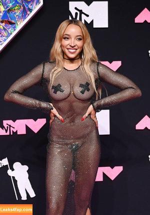 Tinashe photo #0256