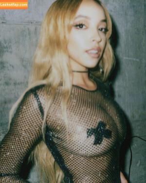 Tinashe photo #0266