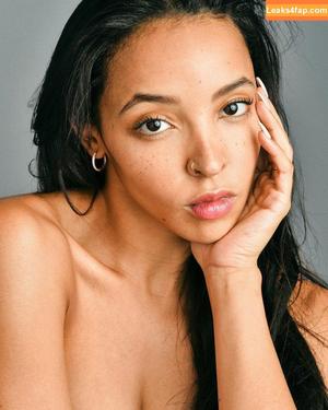 Tinashe photo #0479