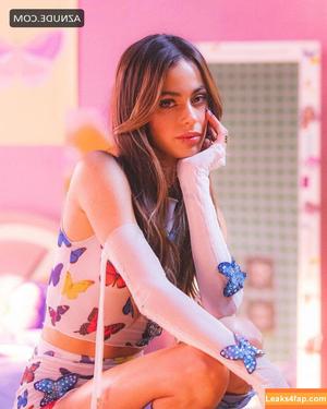 Tini Stoessel photo #0014
