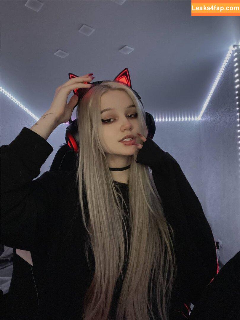 Tiny Joy /  leaked photo photo #0003