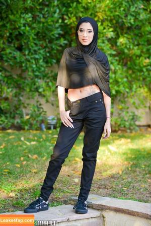 Tiny Muslim photo #0005