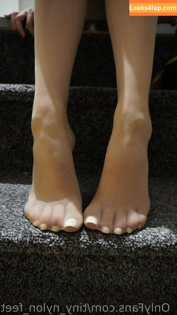 tiny_nylon_feet /  leaked photo photo #0007