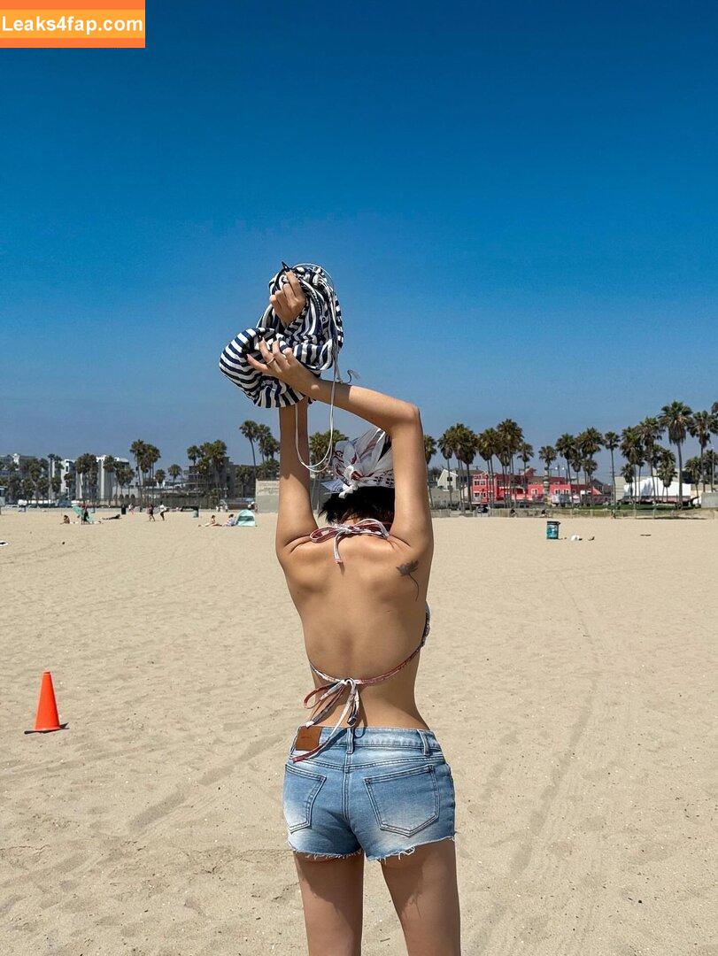 tiny.pretty.j /  leaked photo photo #0113