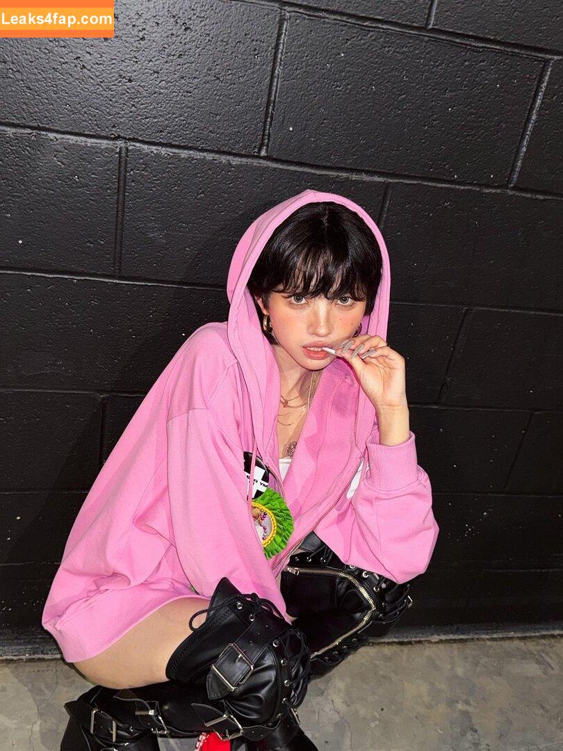 tiny.pretty.j /  leaked photo photo #0142
