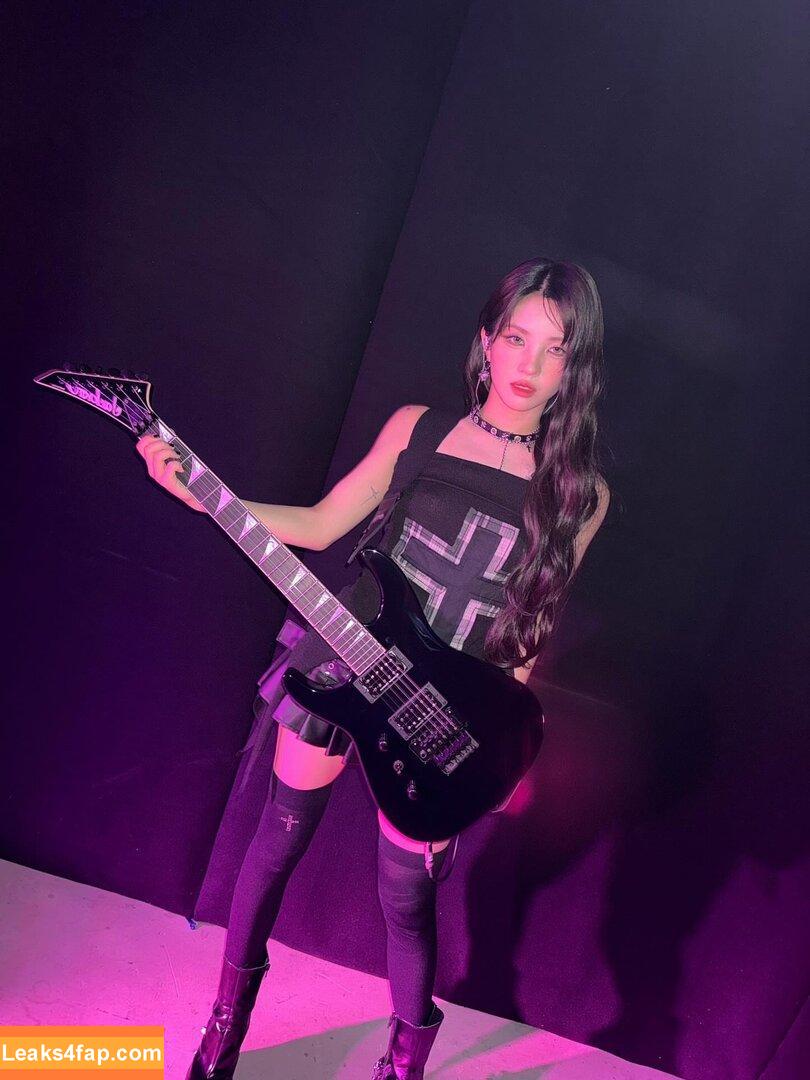 tiny.pretty.j /  leaked photo photo #0158