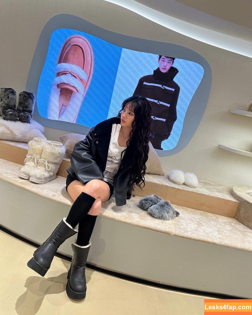 tiny.pretty.j /  слитое фото фото #0173