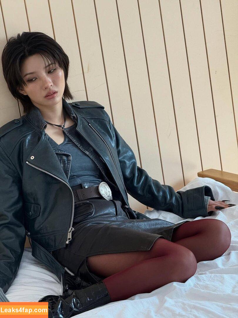 tiny.pretty.j /  leaked photo photo #0183