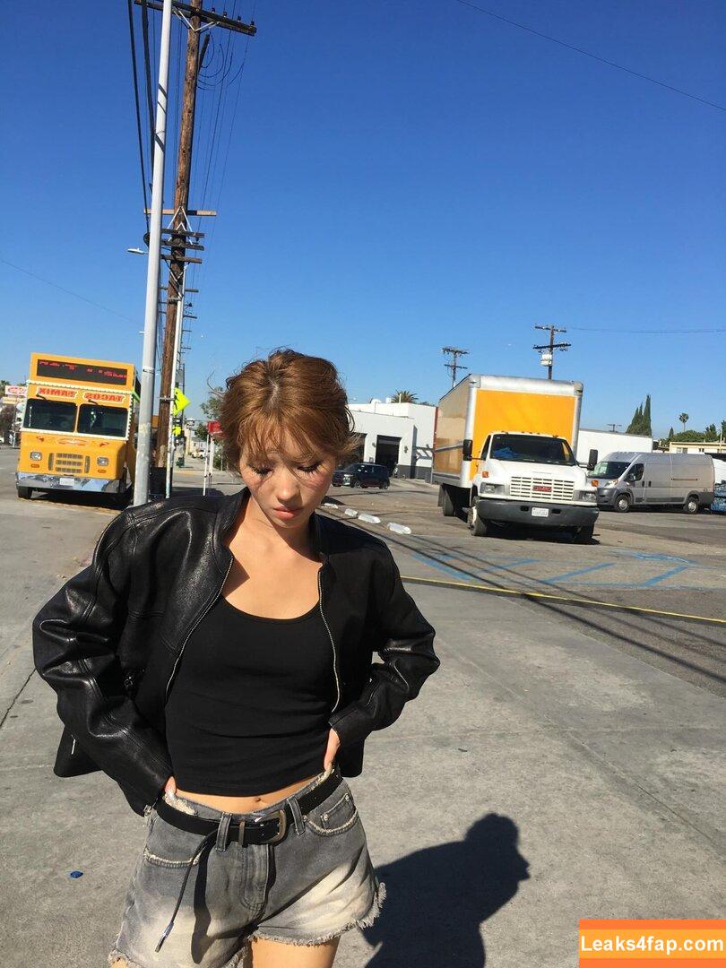 tiny.pretty.j /  leaked photo photo #0197