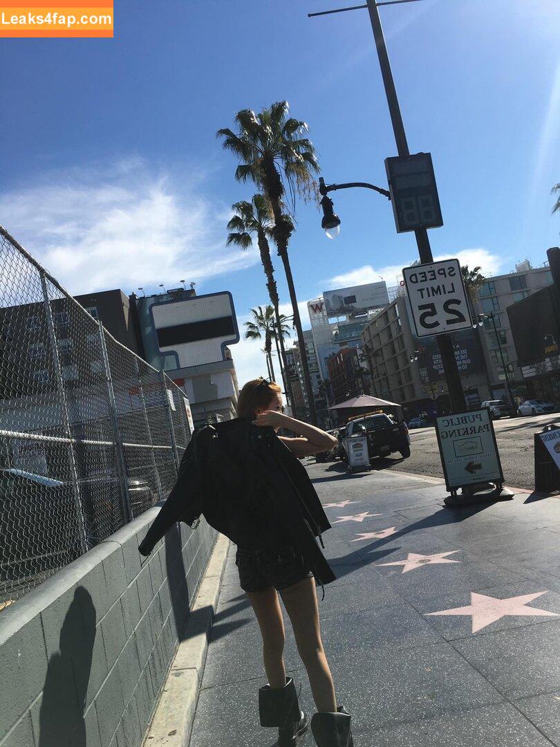 tiny.pretty.j /  leaked photo photo #0201