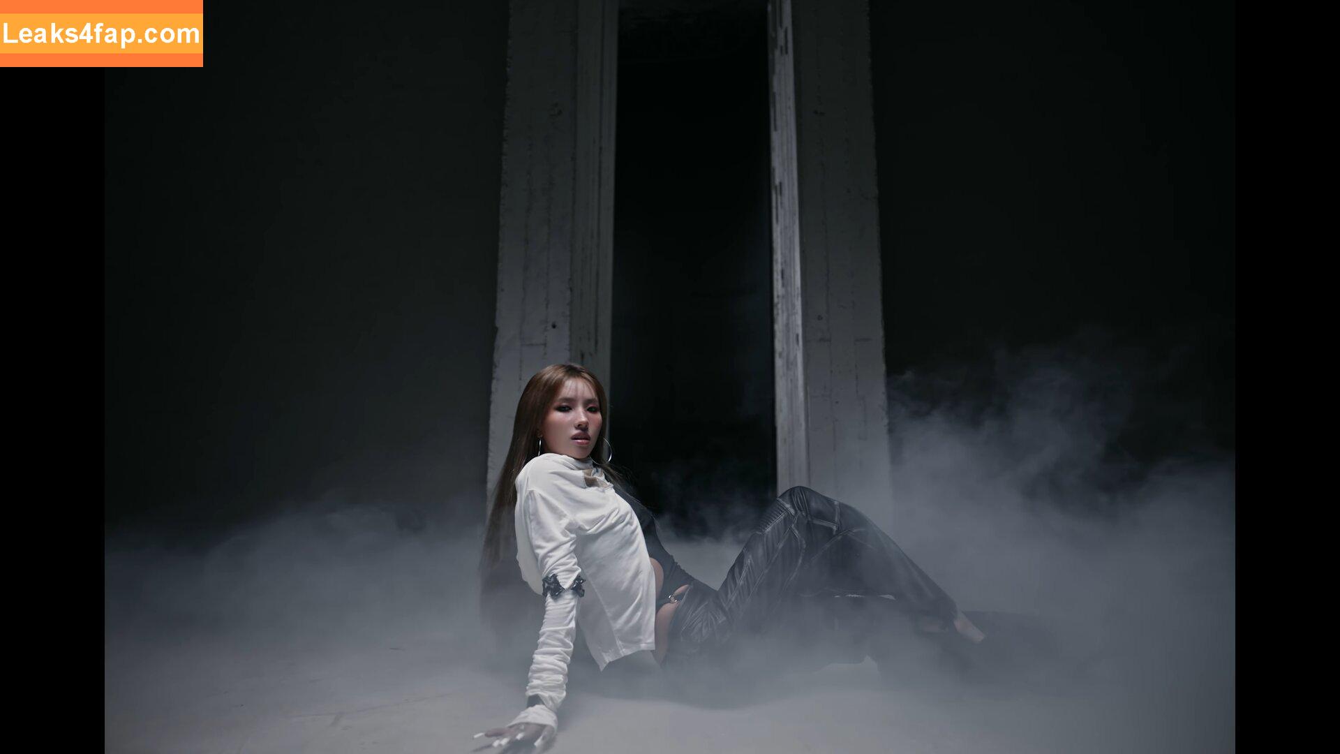 tiny.pretty.j /  leaked photo photo #0209