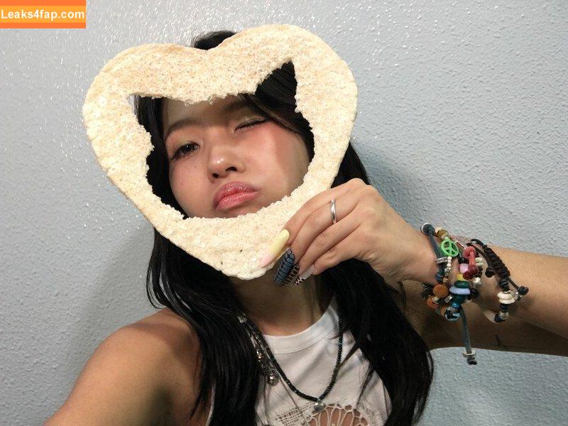tiny.pretty.j /  leaked photo photo #0233