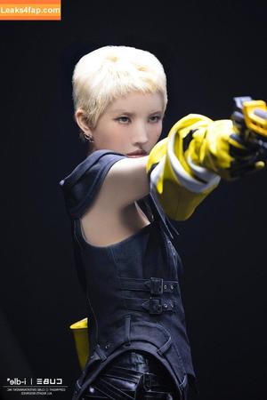 tiny.pretty.j photo #0100