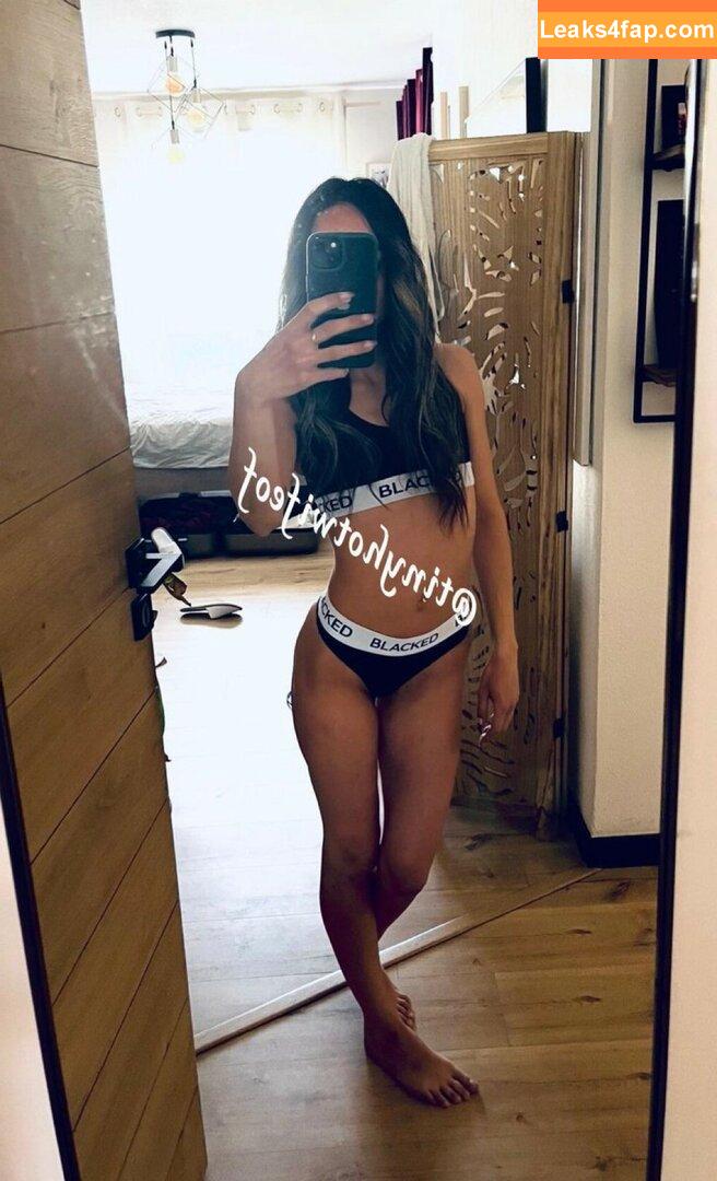 Tinyhotwifeof leaked photo photo #0001