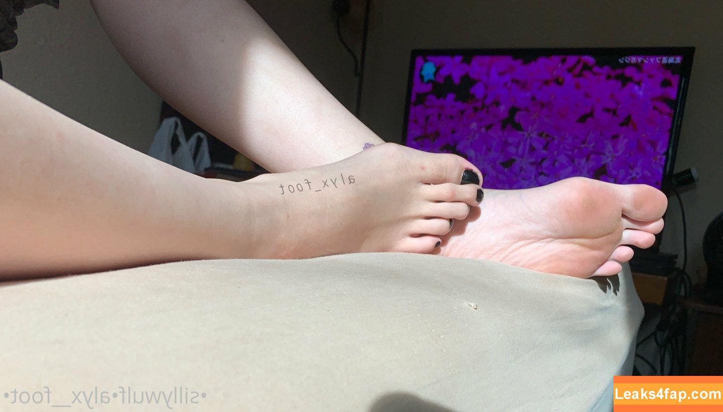 tinykittie / tinykitty15 leaked photo photo #0198
