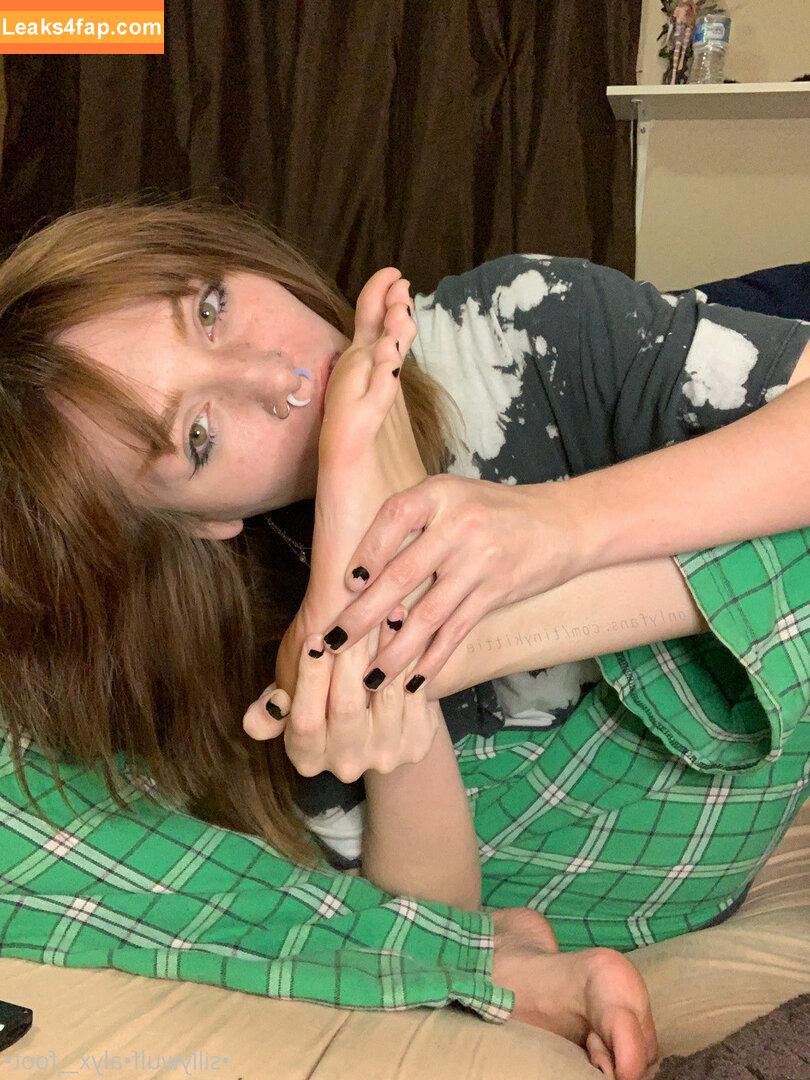 tinykittie / tinykitty15 leaked photo photo #0202