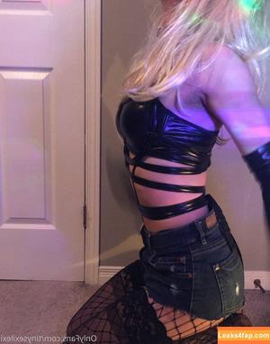 tinysexilexi666 photo #0031