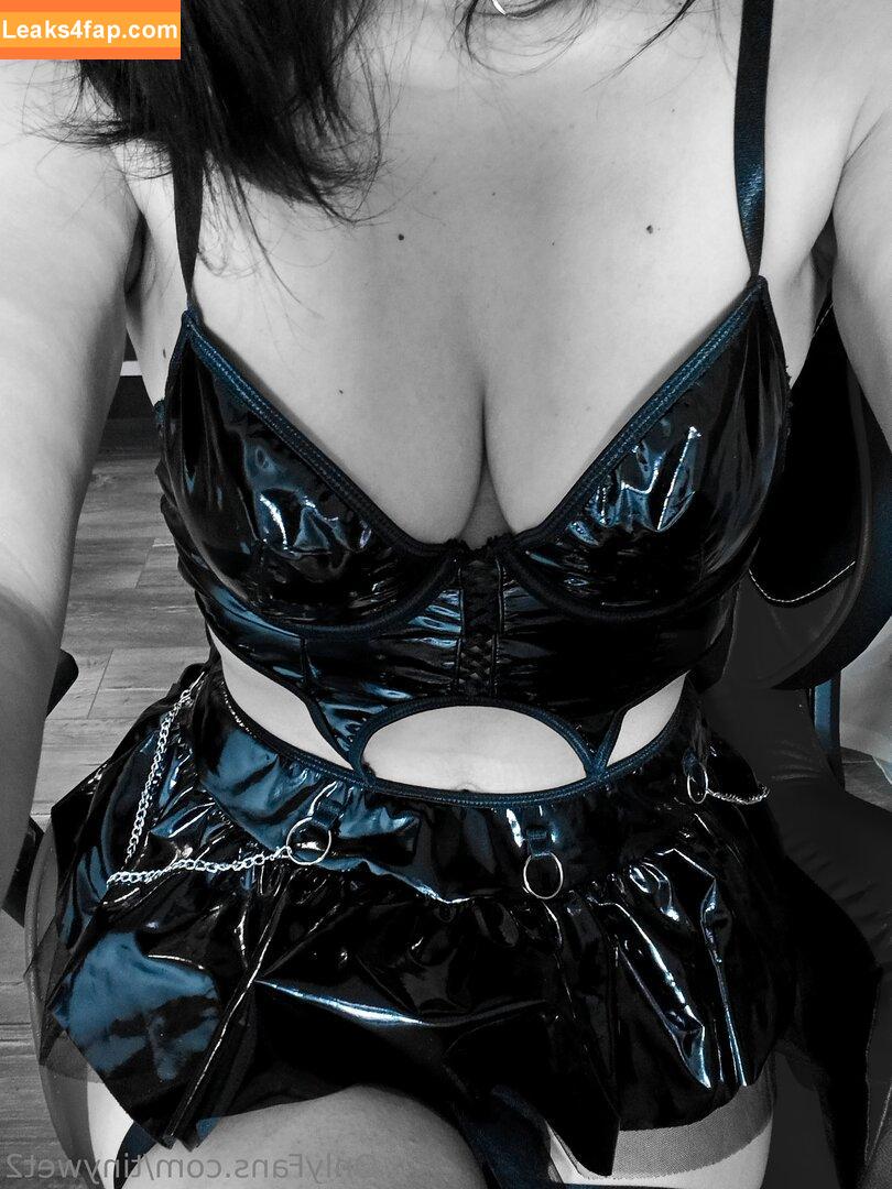 tinywet2 / evakent97 leaked photo photo #0016