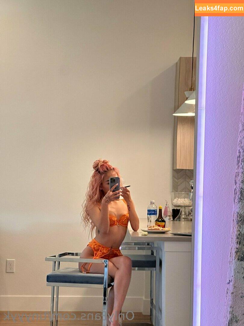 tinyyyk / kaylakipp / peachlingg leaked photo photo #0173