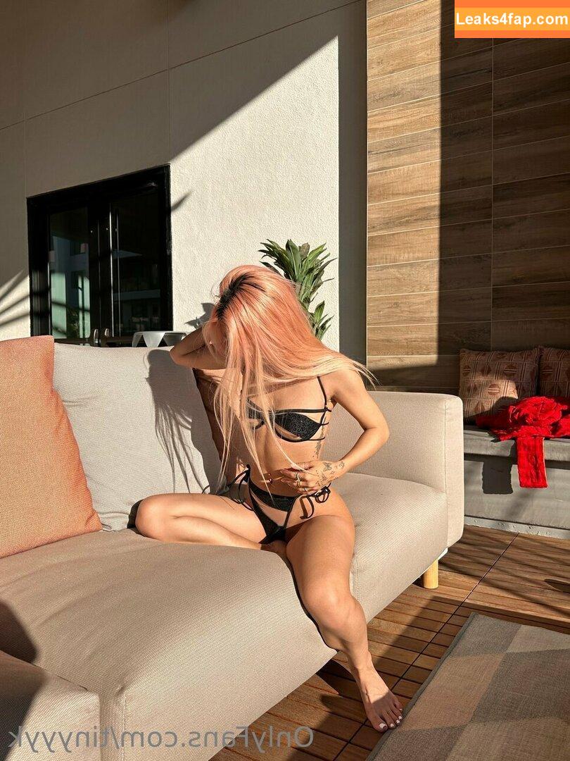 tinyyyk / kaylakipp / peachlingg leaked photo photo #0199