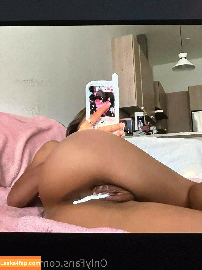 tinyyyk / kaylakipp / peachlingg leaked photo photo #0642