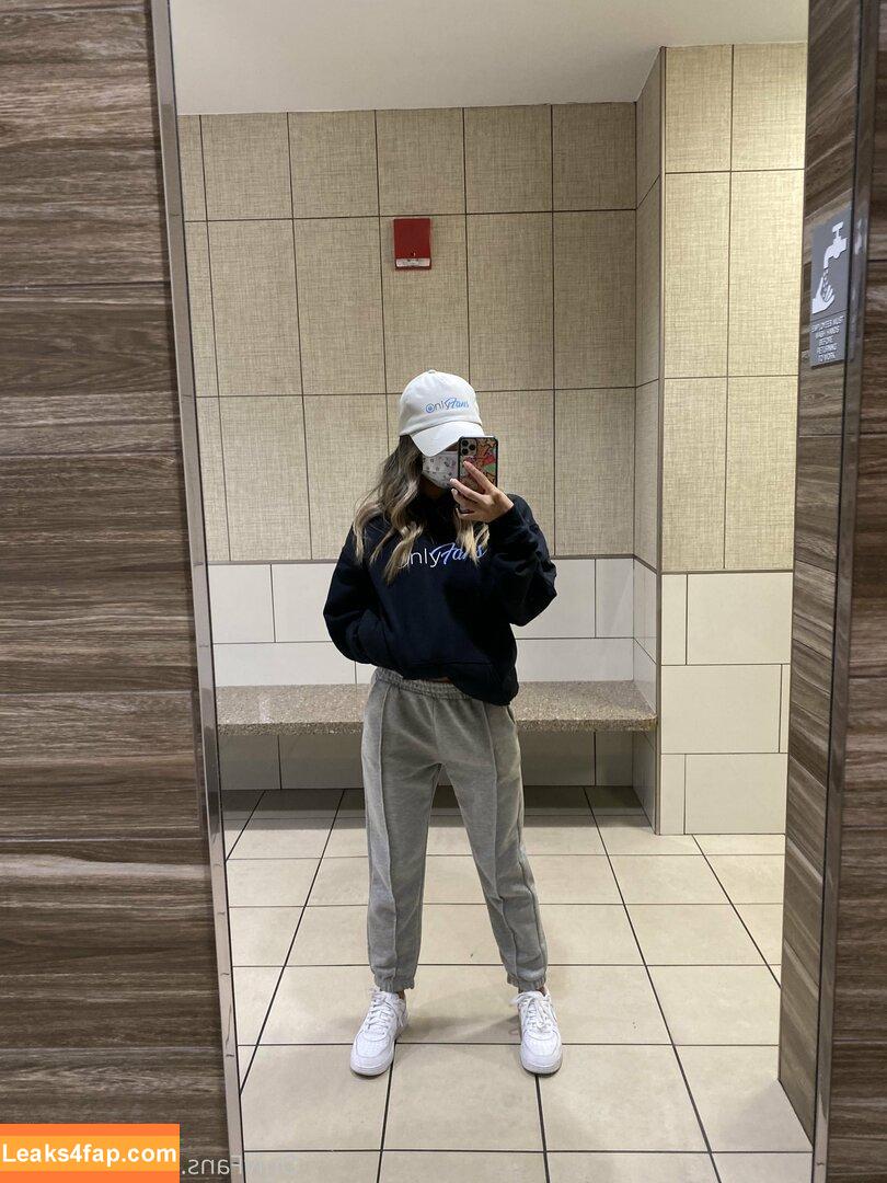 tinyyyk / kaylakipp / peachlingg leaked photo photo #0671