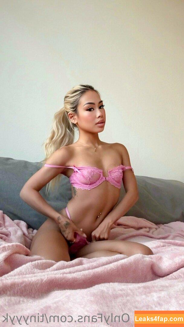 tinyyyk / kaylakipp / peachlingg leaked photo photo #0712