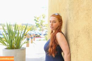 Titania Lyn photo #0473