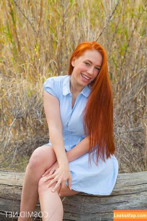 Titania Lyn photo #0537