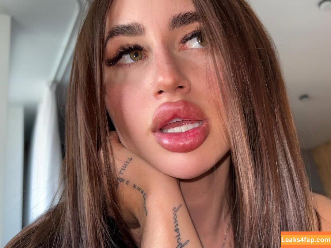 todorovaelizabeth /  leaked photo photo #0004