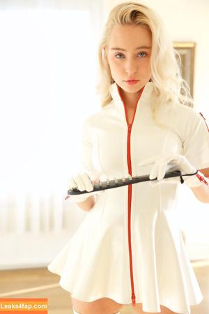 TokyoDoll photo #0748