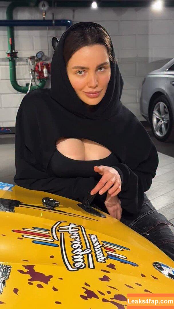 Toma Zhdanova / _tomato_333_ / tomato_mood слитое фото фото #0275